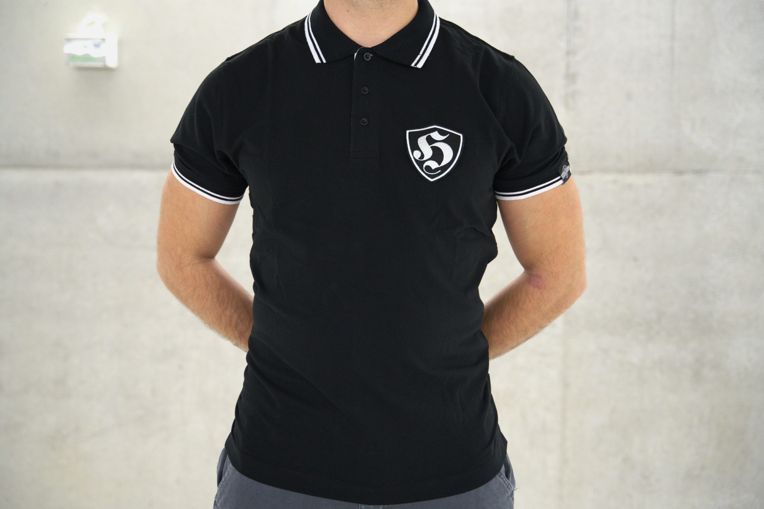 h otpred Black Polo Shirt with Print - Image 1