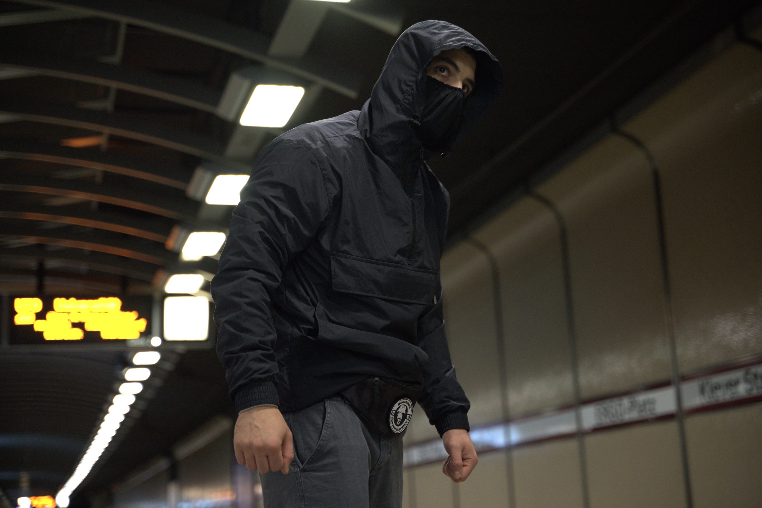 vstrani vetrovka polu zip i chantichka Street Hooligan Ветровка (Half-zip) + Маска - Image 3